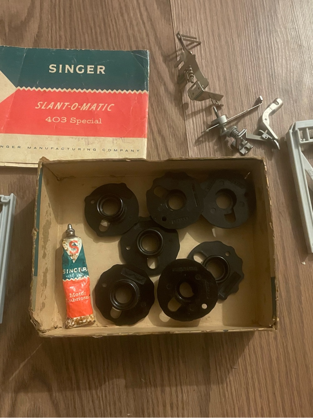 Singer Black Replacement Bobbin Holders and Accessories - Black